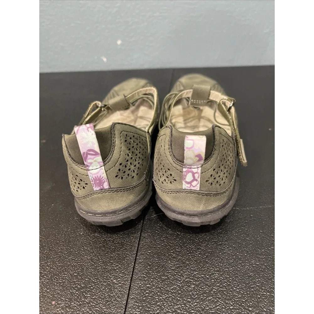 JBU Jambu Shoes Womens 7.5 Olive Fig Mary Jane Flat Vegan Memory Foam Perforated